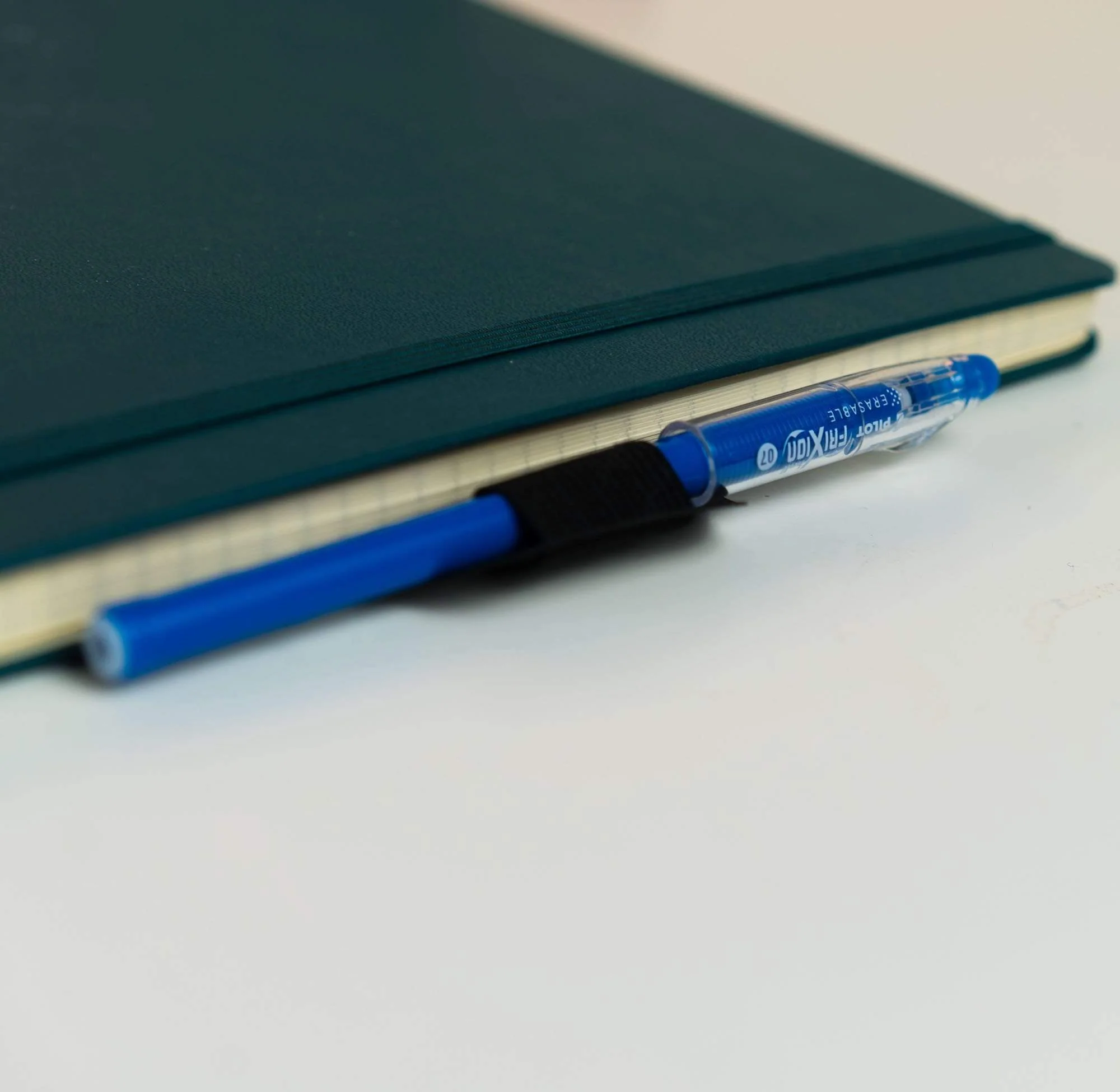 Pen Station - Image 4